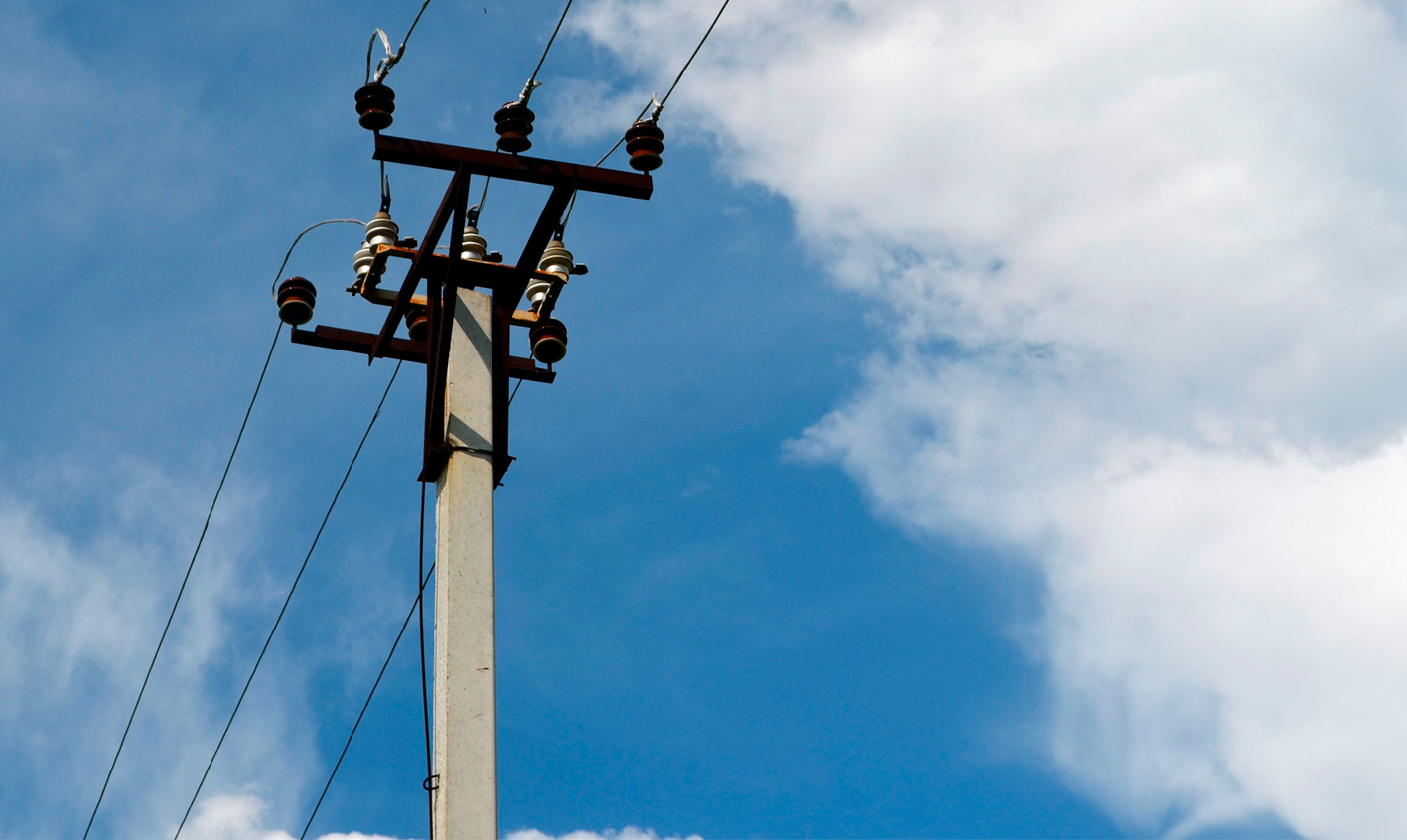 tipos de postes eléctricos